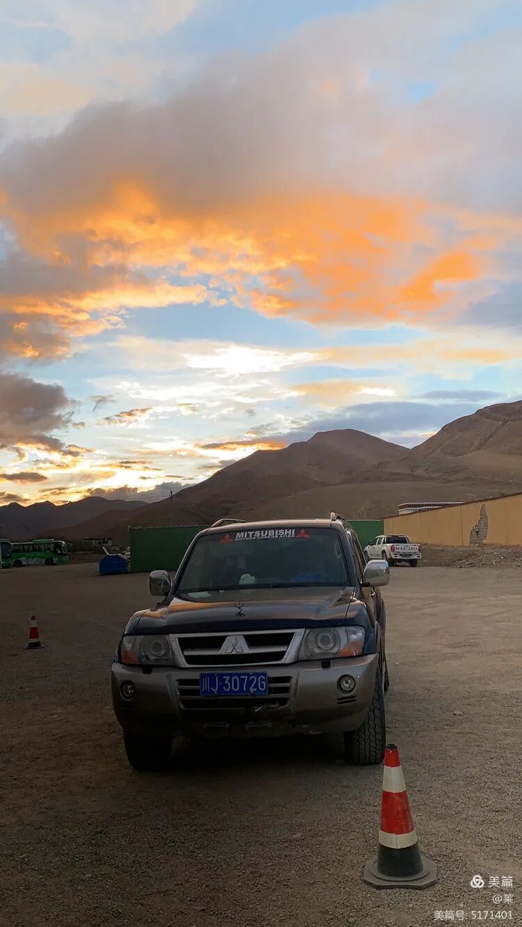 静静的欣赏晚上九点的夕阳