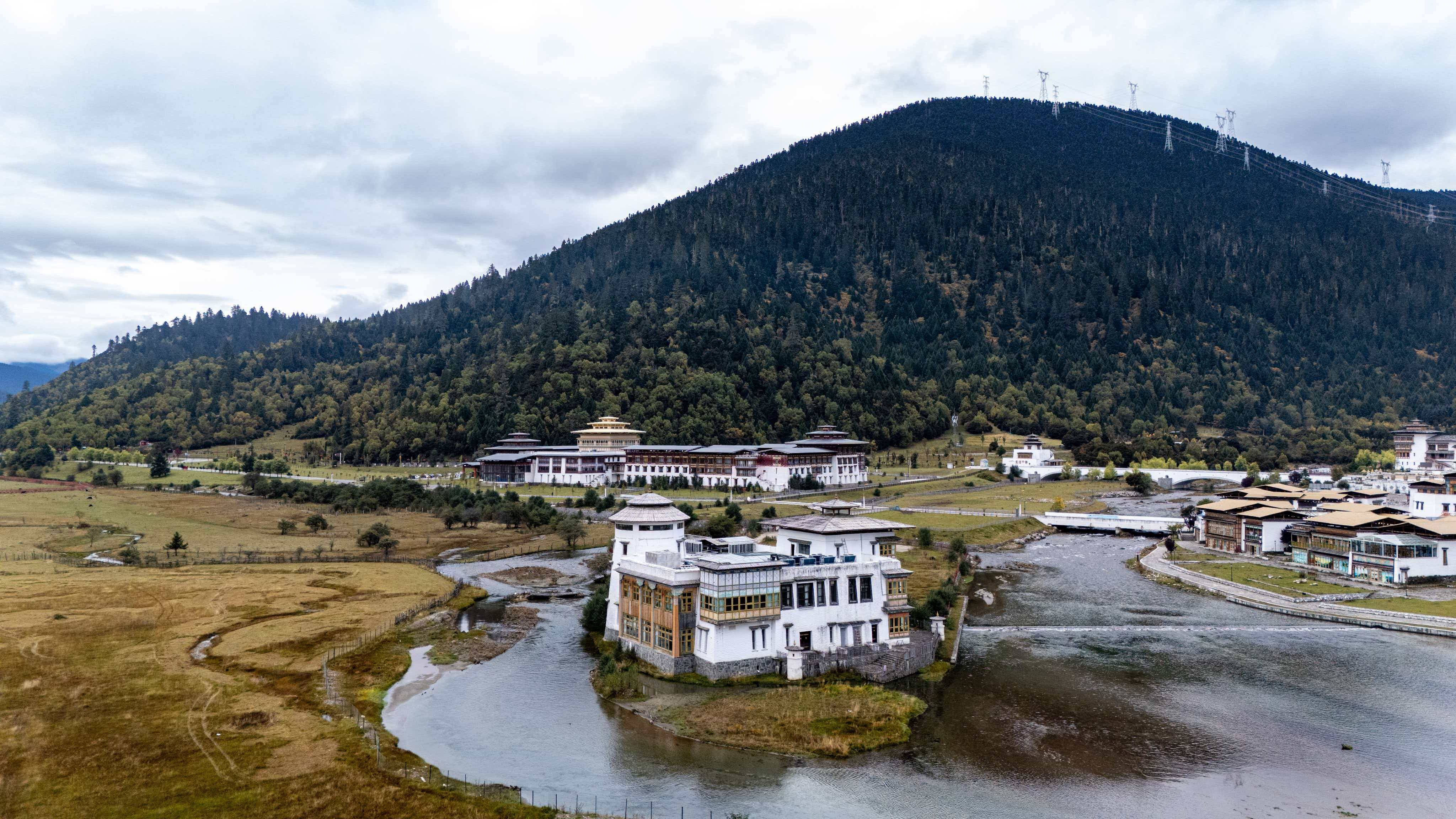 鲁朗小镇